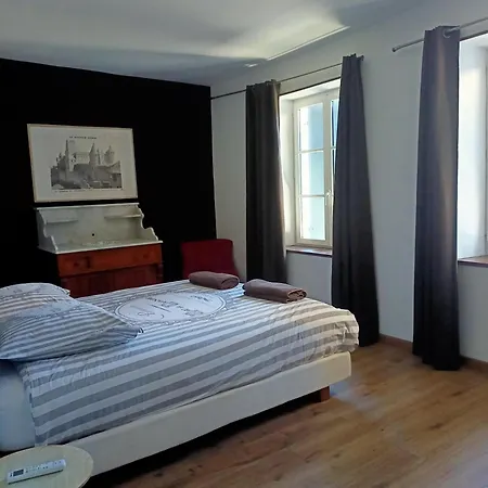 Tatil Evi Un Dans La Cite